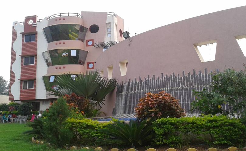 Navjivan Party Plot And Guest House, Kheda 1